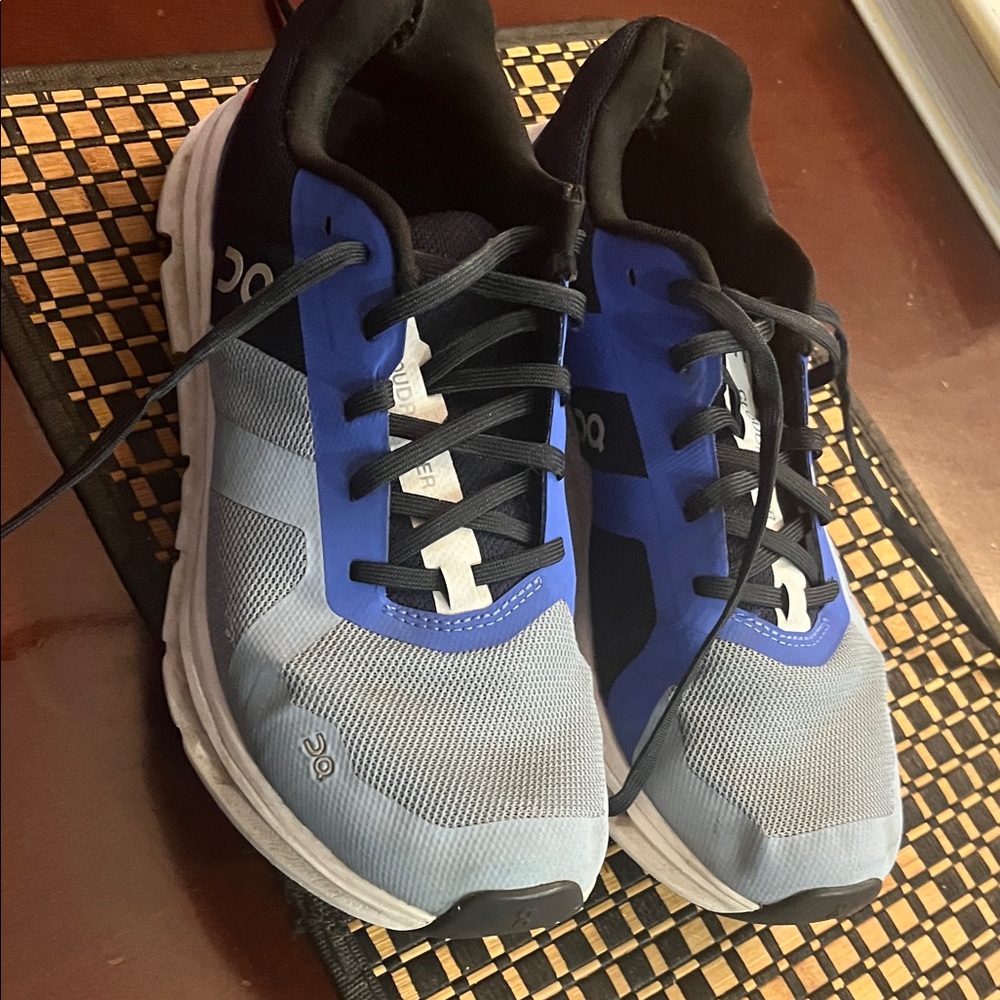 On Cloud Running Women’s Blue and Light Gray Sneakers